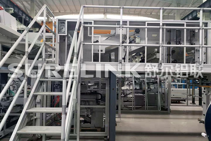 铝型材工业踏台扶梯：安全高效的工业登高解决方案(图4)